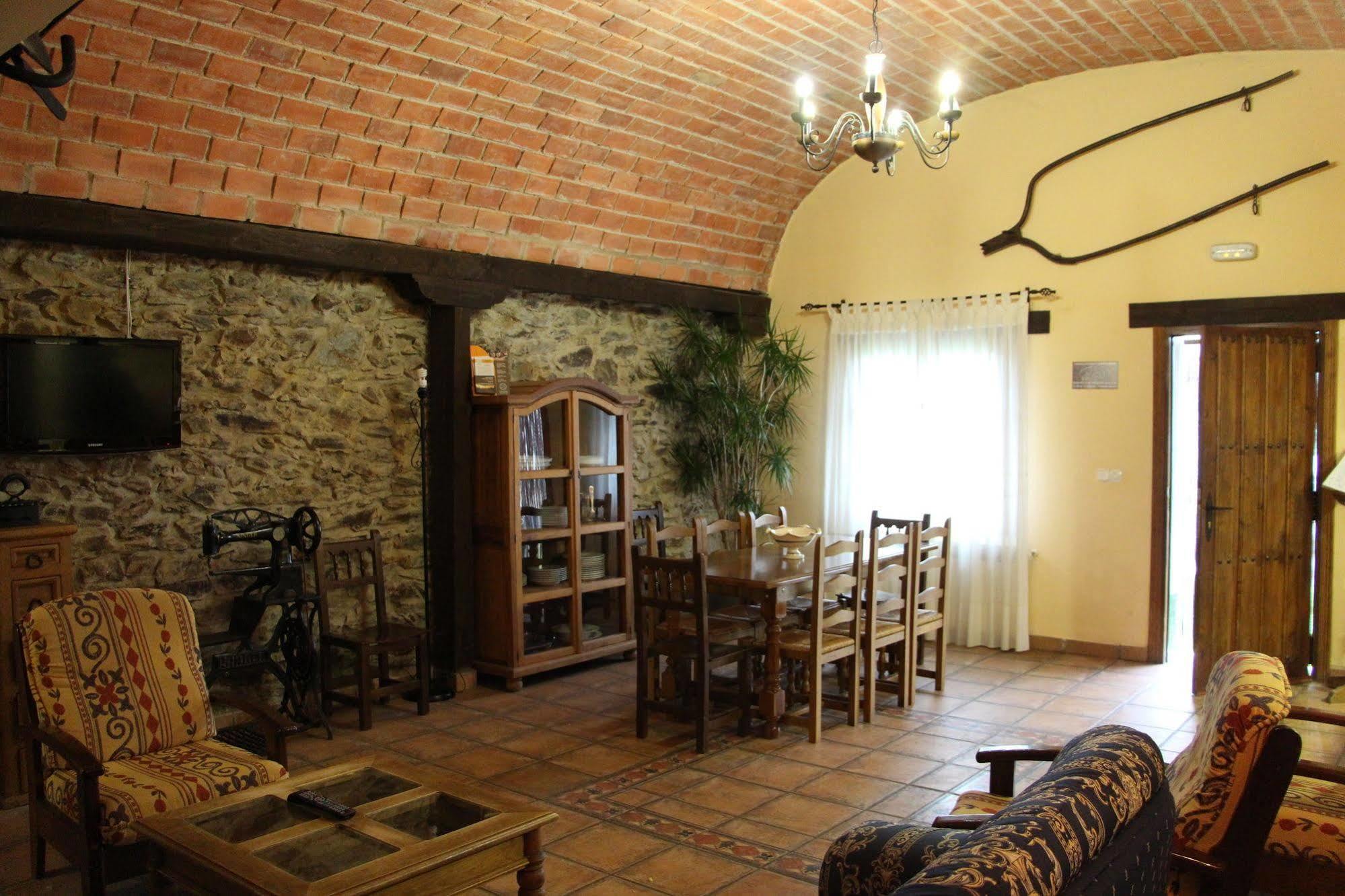 Apartamentos El Capricho Agueda del Caudillo Exterior photo